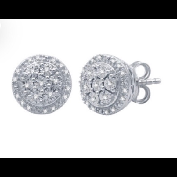 Genuine Diamonds Stud Earrings. E:4 - Picture 4 of 8
